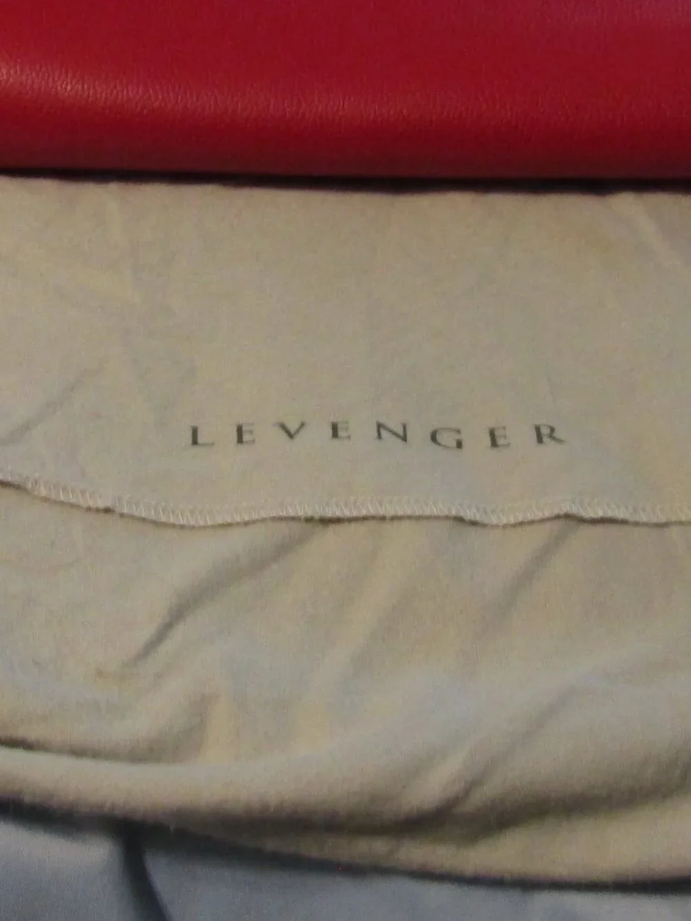 Near Mint Full Grain RED Leather LEVENGER Laptop Portfolio Bag in Dust Sleeve